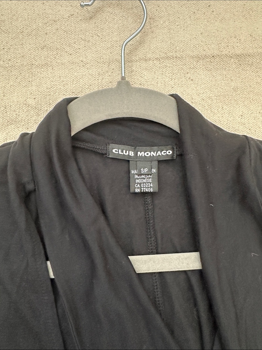 Club Monaco Black 100% Modal Batwing Scarf Tie V-Neck Top Tunic Small - Picture 2 of 7